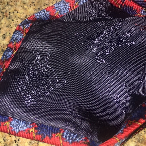 Palm Tree Burberry Tie (FREE Pocket Square) - Picture 3 of 3